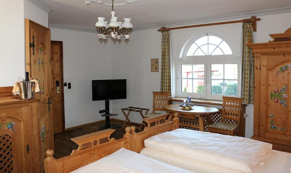 Hotel Spanischer Hof - Property Image 49