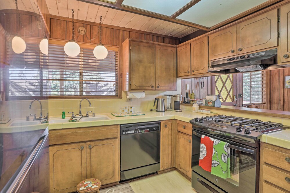 Quaint Cabin Retreat 4 Mi to Arrowhead Lake - Property Image 20