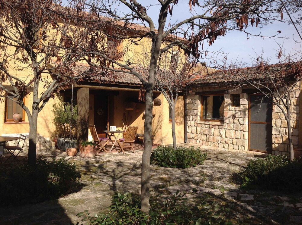 Photo 9