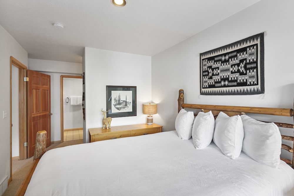 Boulder Creek at Deer Valley Resort - Three Bedroom Condo with Hot Tub #1119 3 Condo