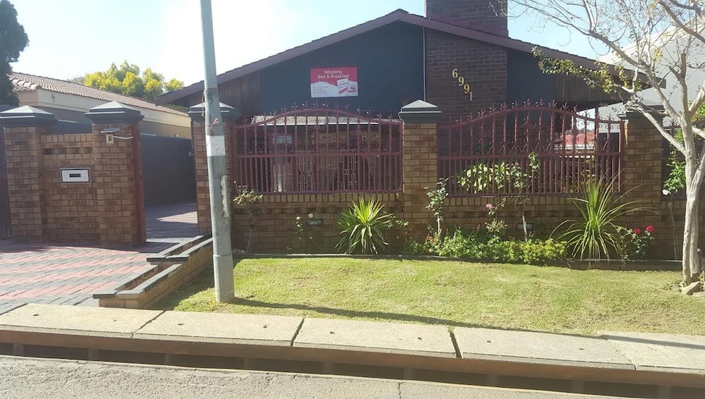 Nthateng B&B