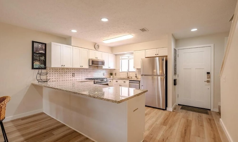 Gulf Highlands 229- St. Katherine Blvd