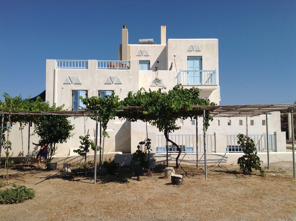 Kastraki Dream near the beach