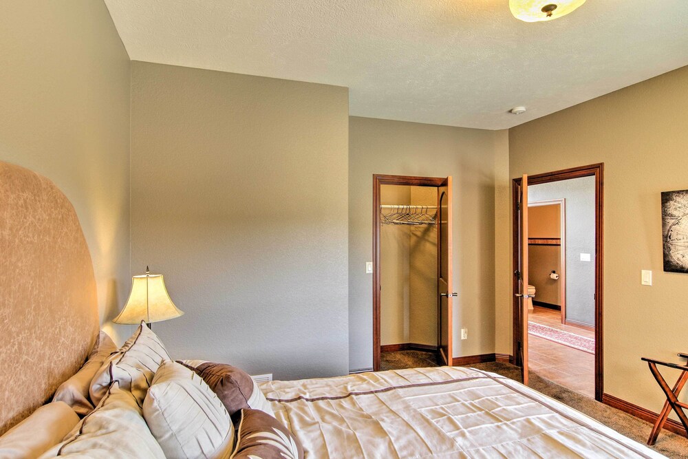 Sturgis Vacation Rental w/ Hot Tub & Game Room! view 4
