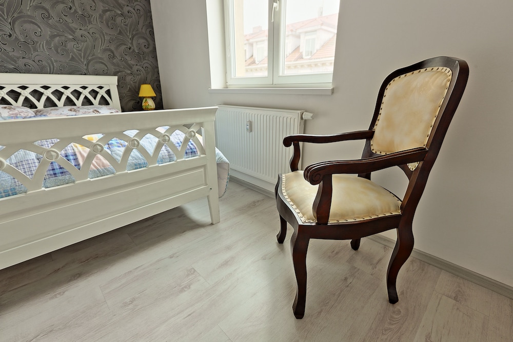 JR Flat Rental