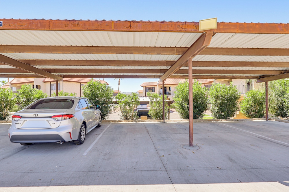 1 Mi to Lake Havasu: Outdoor Rec Hub w/ Views!
