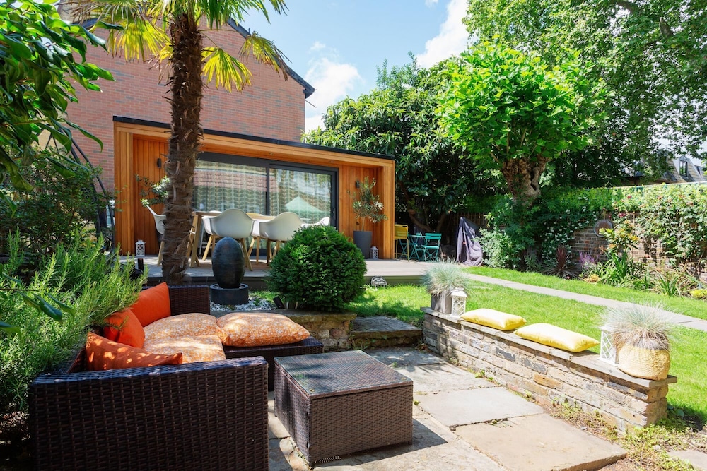 outdoor bbq area