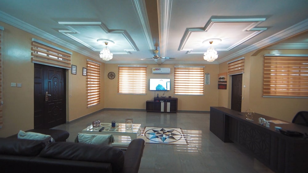 Private Home Lodge