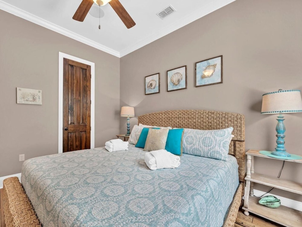 Destin Daydream