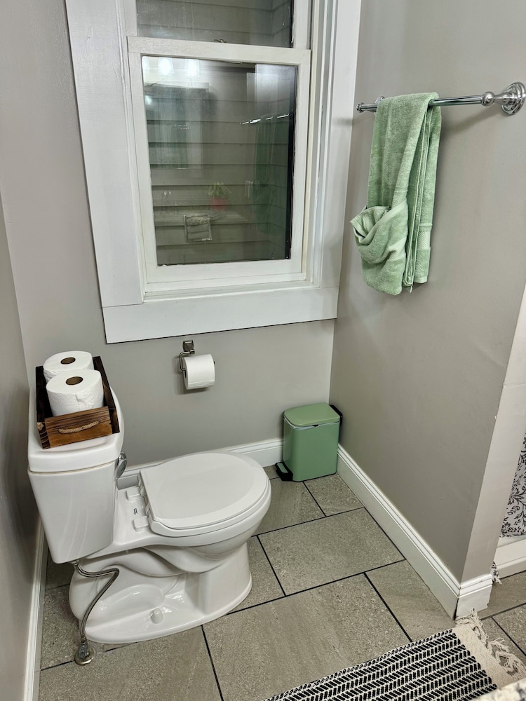 Jungle House Boutique Lofts – Downtown Columbus & Short North