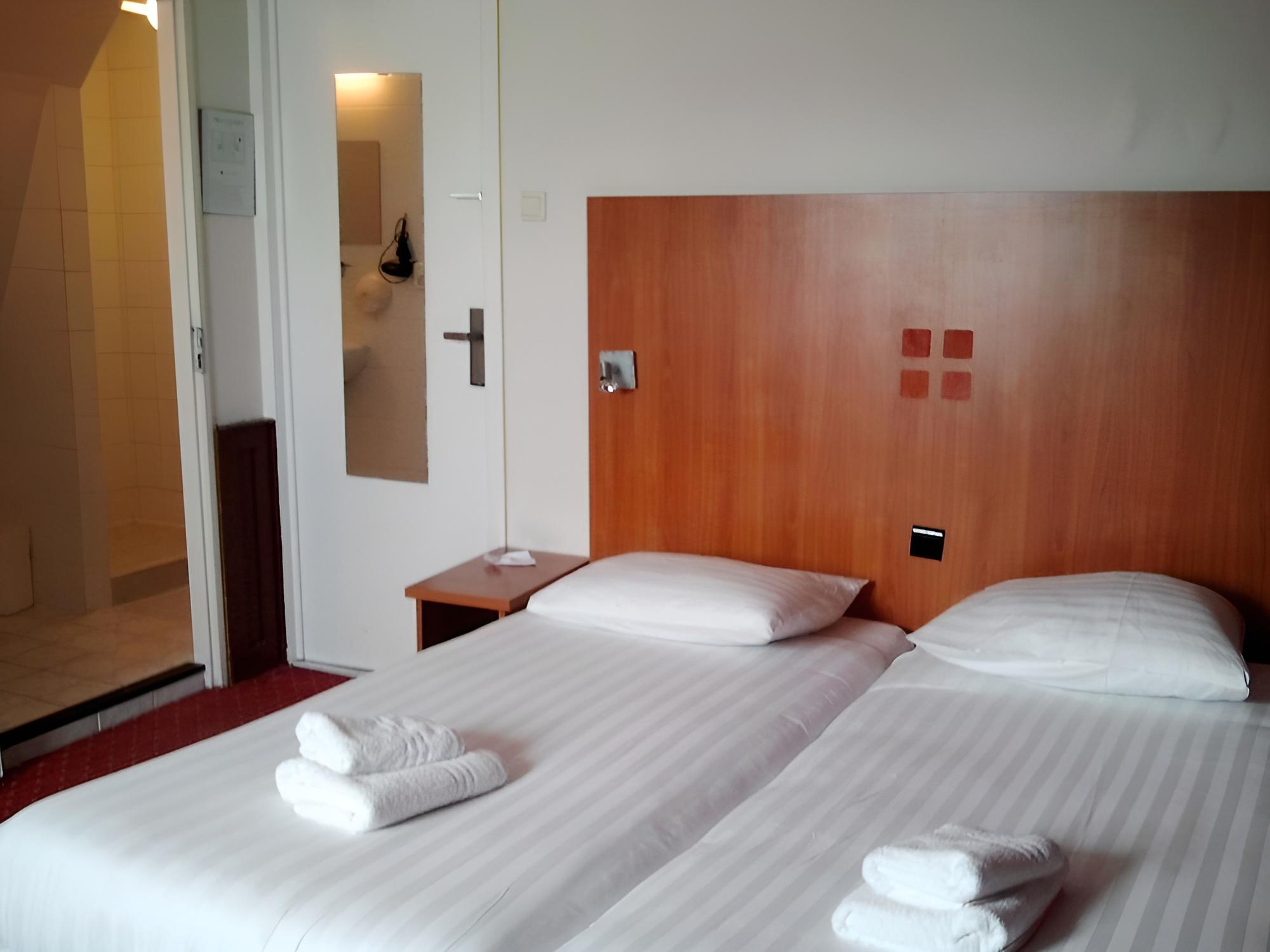 Hotel 74