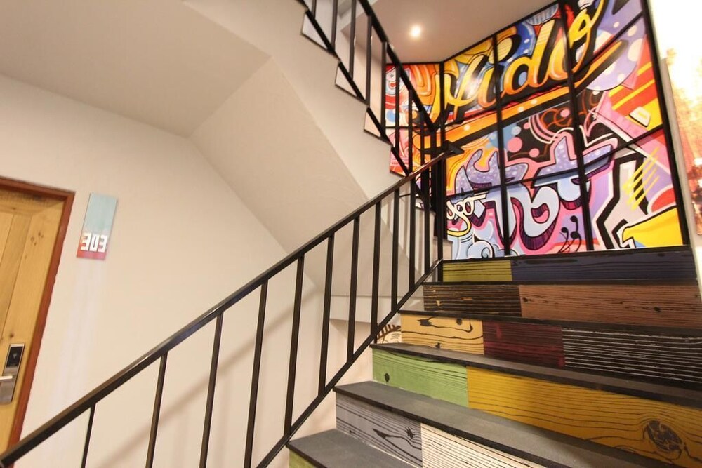 Hido Hotel II