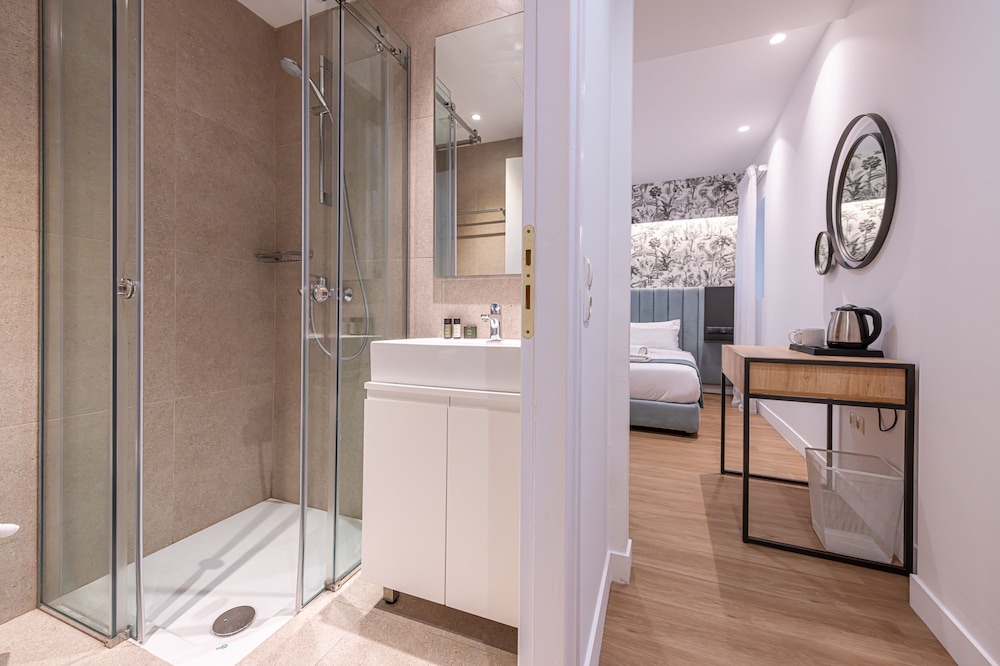 Kriel Suites by LIV Homes Room 103