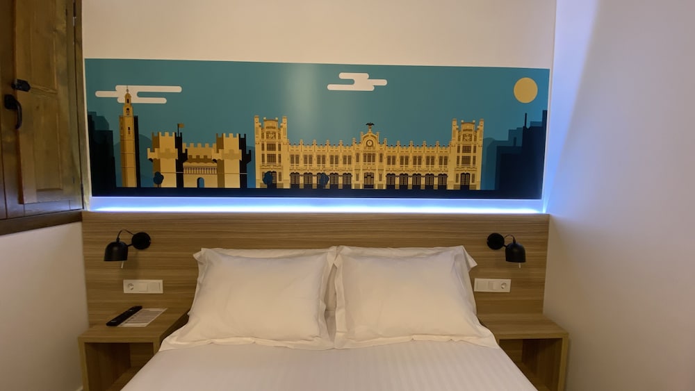 Valencia Vacations - Original Domino House Hotel - Property Image 27