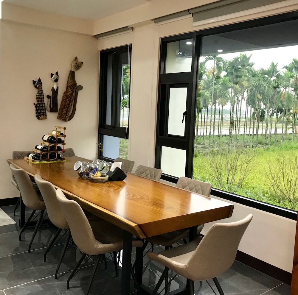 Meinung On the Field Homestay view 2