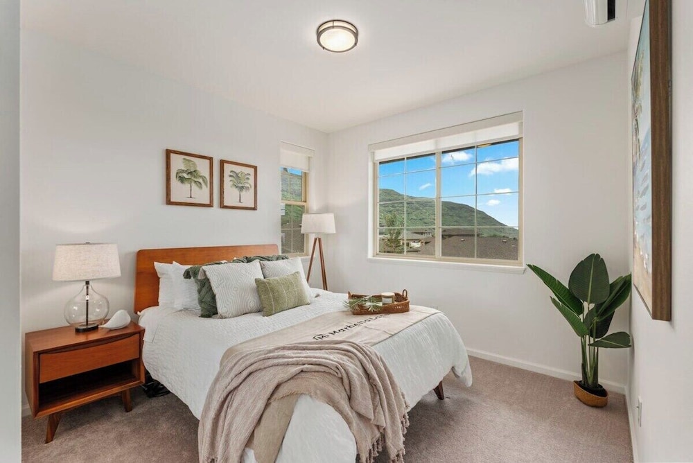 @ Marbella Lane - Stunning Gem w/ MT & Ocean Views