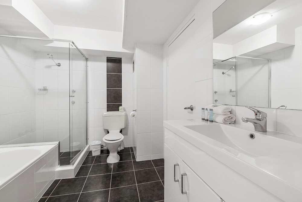 Surfers Paradise Vacations - Condor Ocean View Apartments managed by Gold Coast Premium - Property Image 104