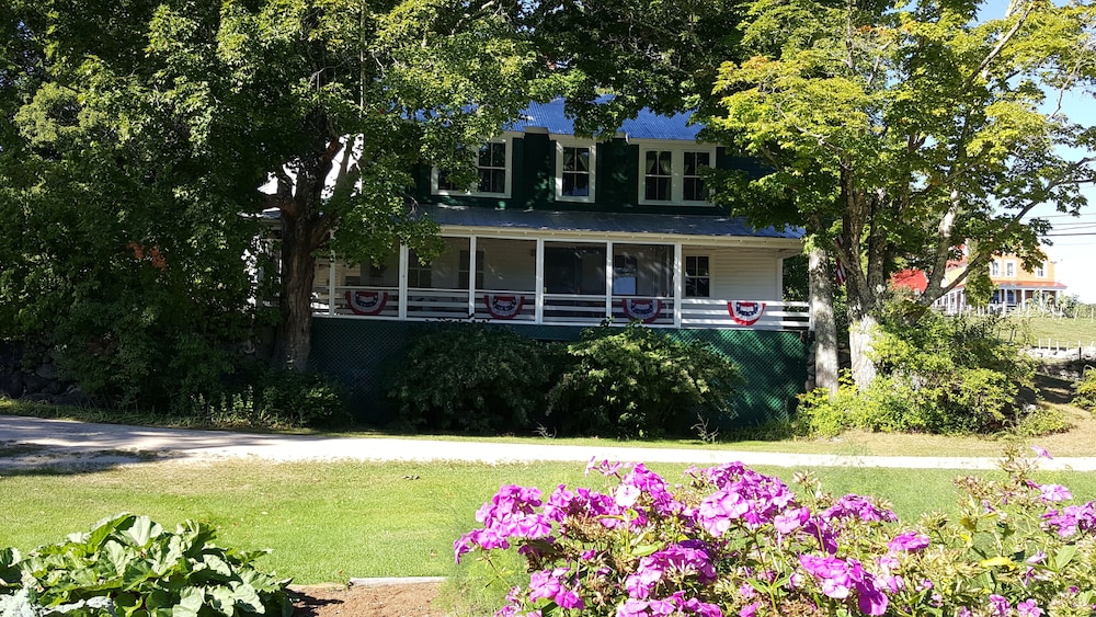 The Farmstand Bed & Breakfast
