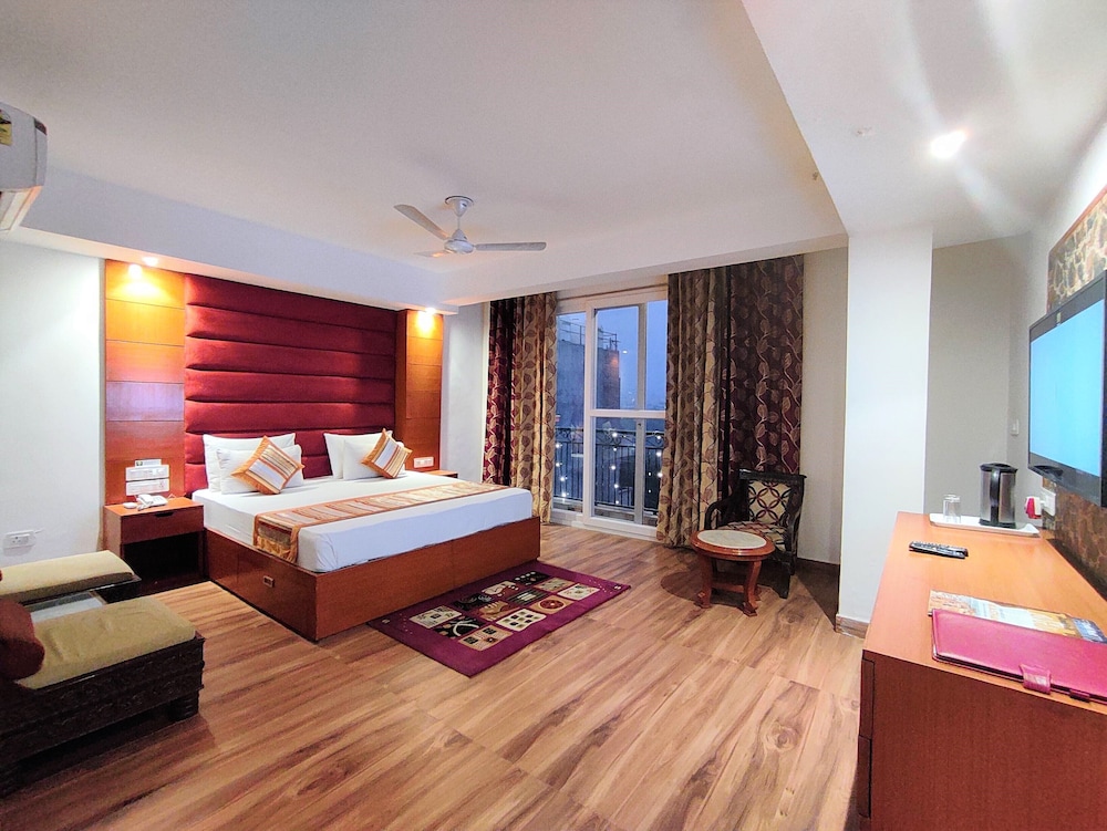 The Angel Hotel And Suites