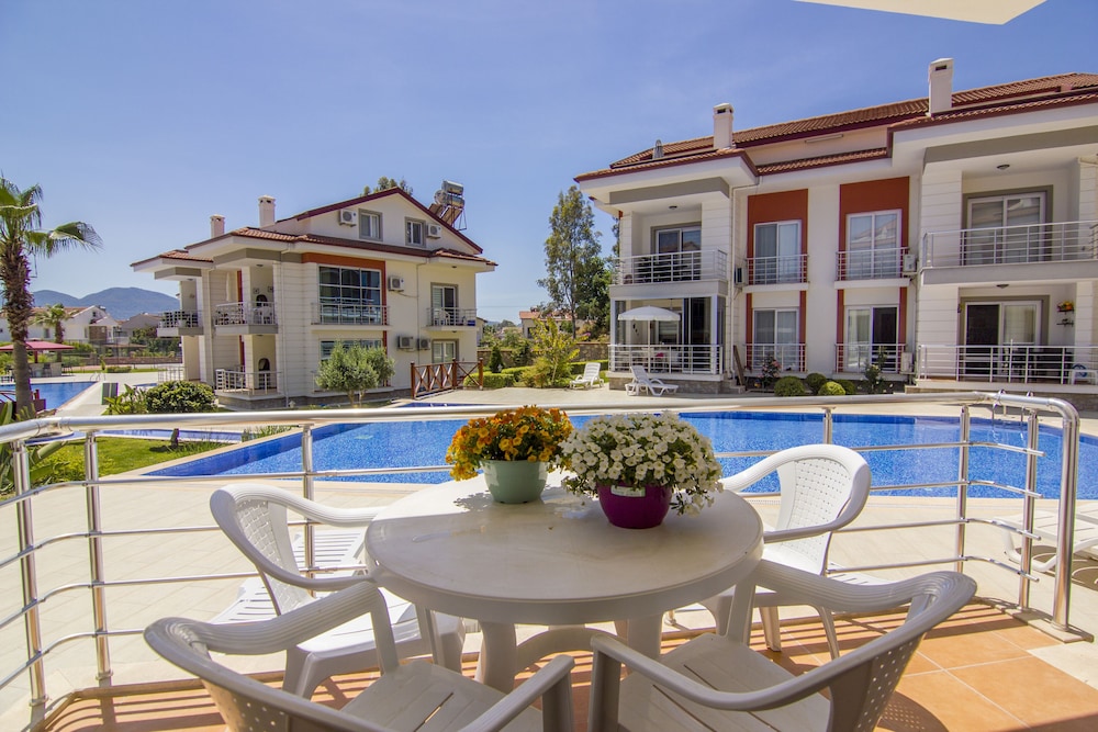 Korfez Garden Apartments