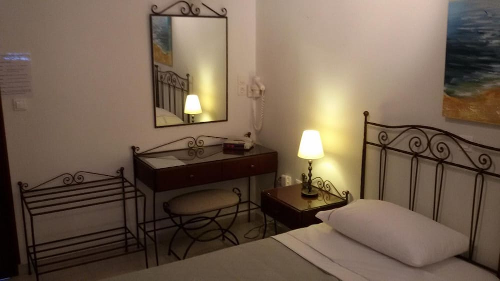 Sunset Studios & Apartments - Adults Only view 2