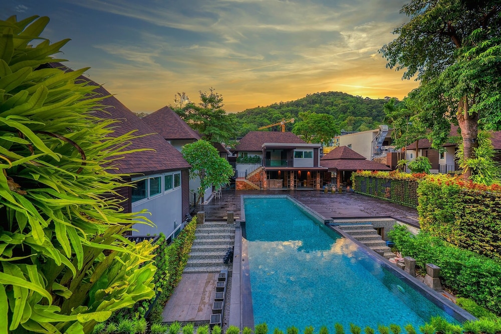 The Cliff Elegance Resort