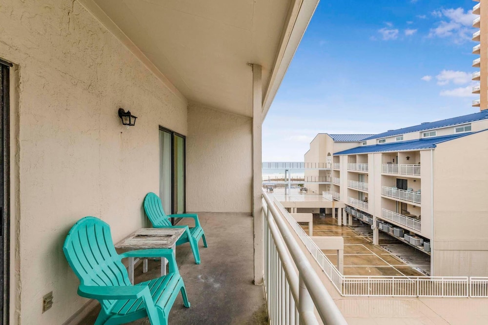 Sugar Beach 328