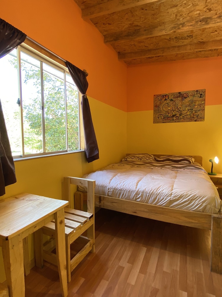 Willhouse Hostel