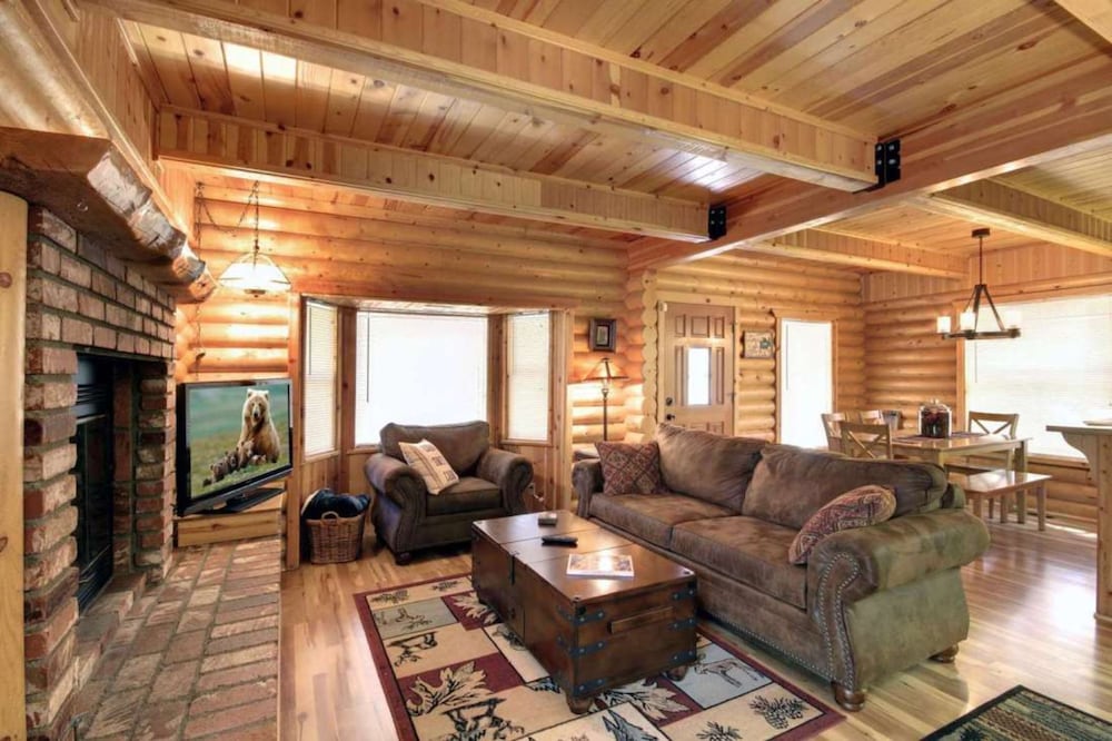Cubs Cabin by Avantstay Classic Big Bear Cabin in Ideal Location