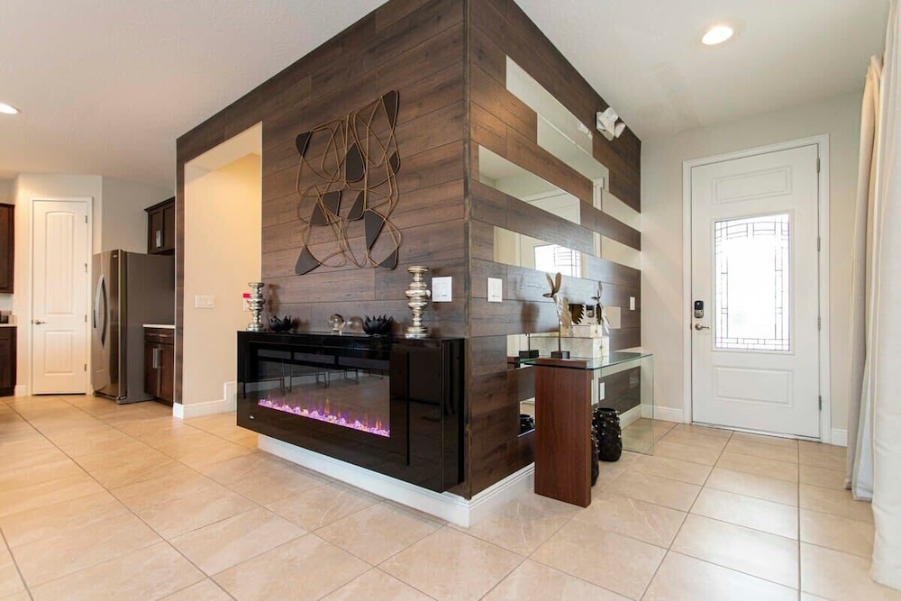 Luxurious 5Bd Single Family w Pool&Jacuzzi @Encore Resort 7432-1