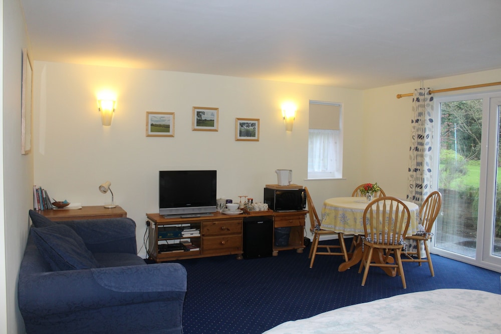 Courtlands Nurseries B&B view 3