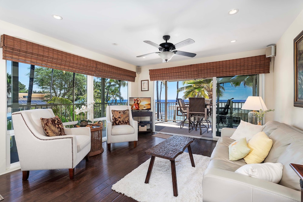 Ocean View Unit w Lanai - AC - Near Marketplace! - Vrkcv