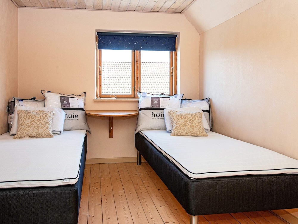 10 Person Holiday Home in Ulfborg view 5