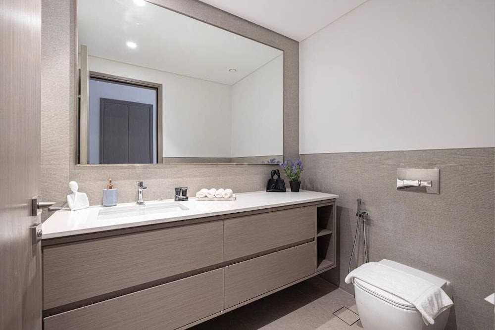 Roomszy Grande Residences Downtown Dubai