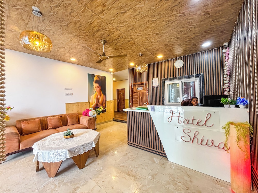 Hotel Shiva Lake - Near Mussoorie Lake