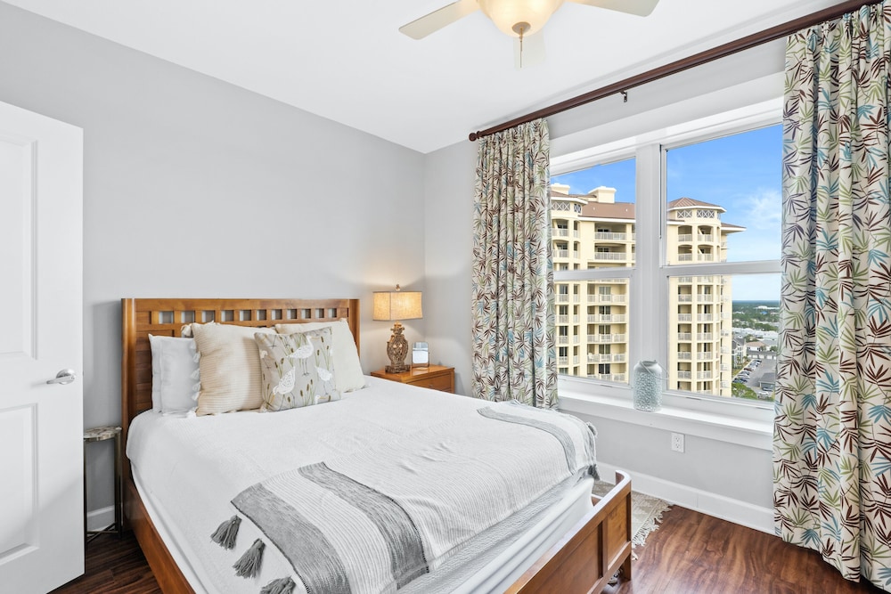 Grand Panama Beach Resort by Panhandle Getaways