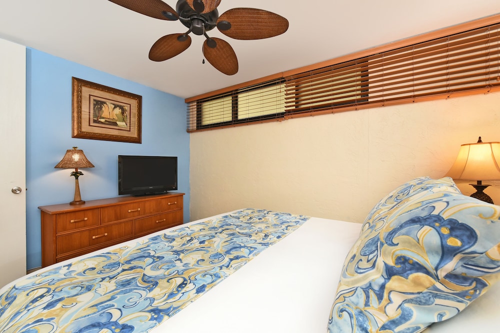 Papakea #e109 1 Bedroom Condo by Redawning - Image 3