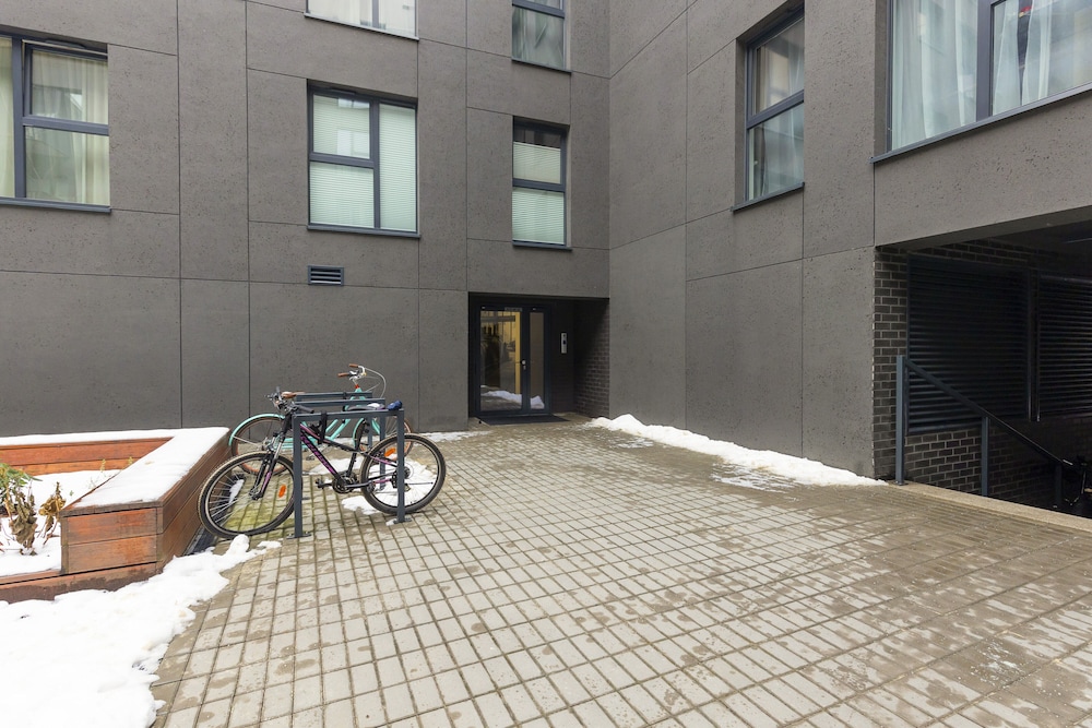Milionowa Loft Apartment by Renters view 4