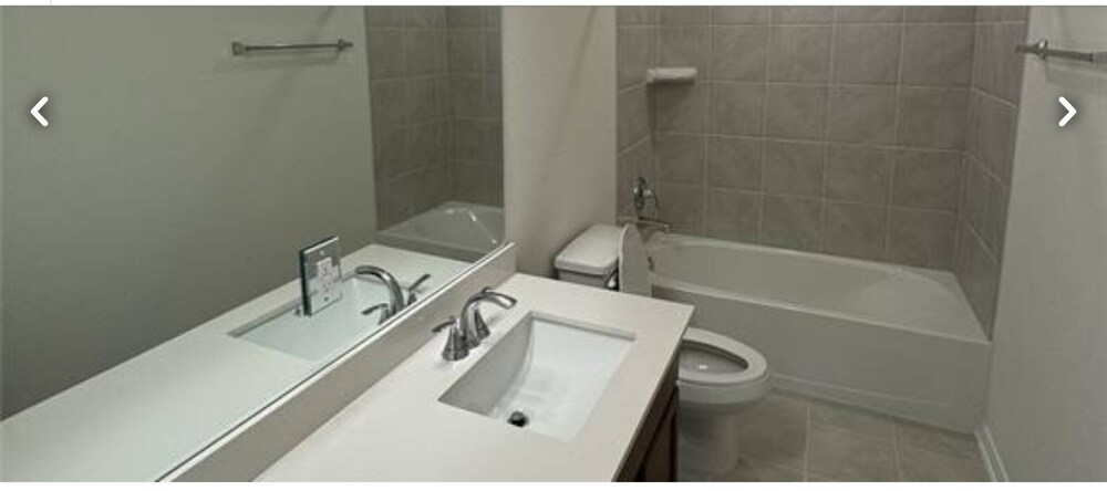 Summerhouse Villa 4br 2 and Half ba Home