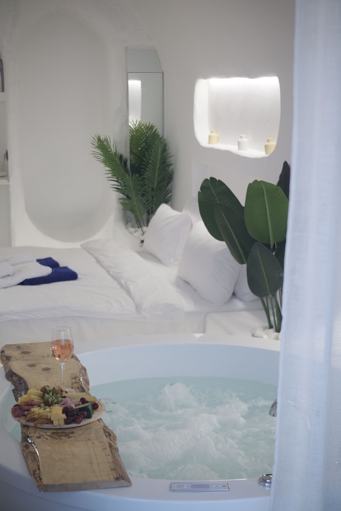Aqualand Hotel & Resort