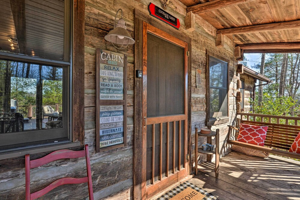 Cabin Near Boone w/ Hot Tub  Mountain Views - Property Image 13
