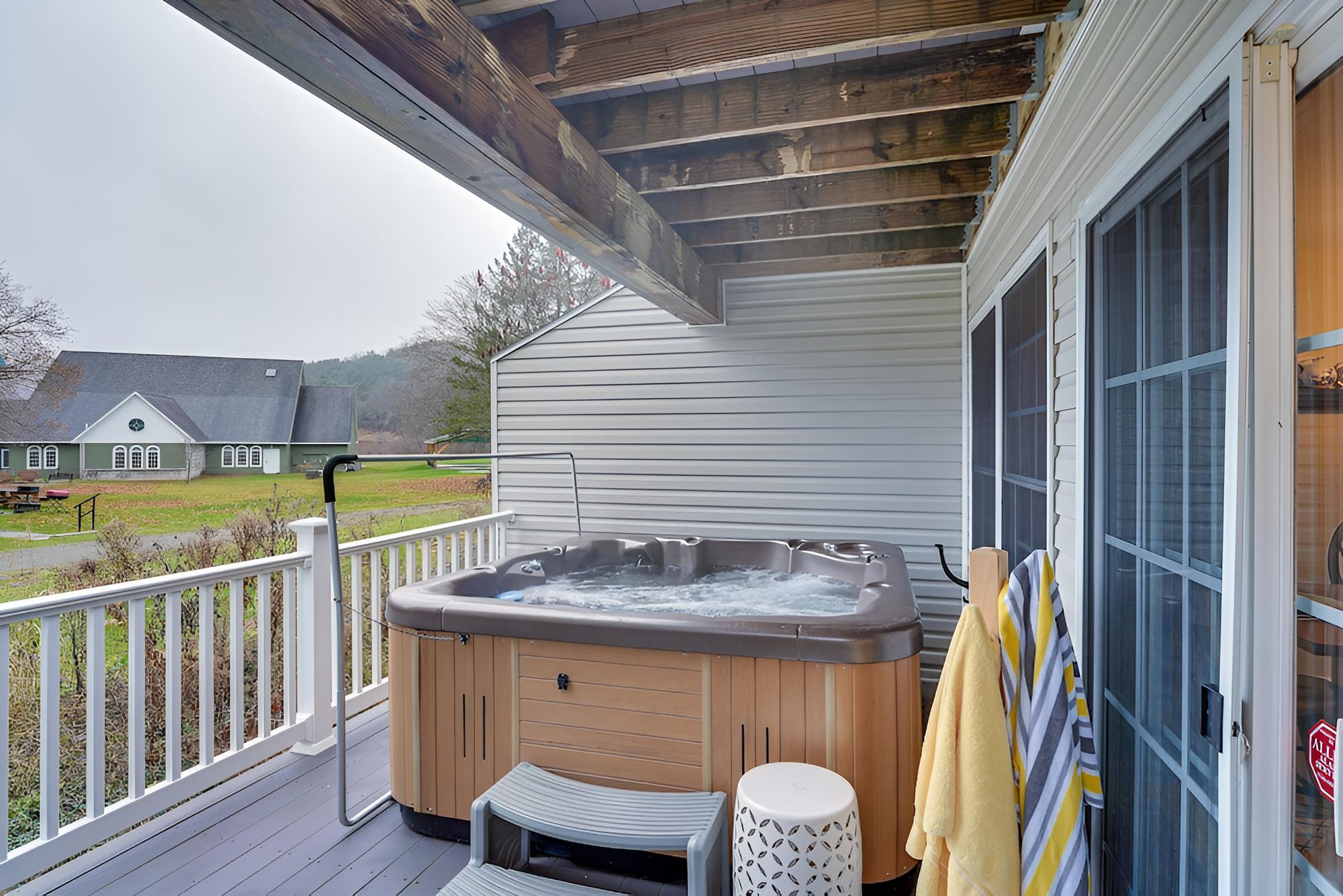 Ellicottville Townhome w/ Hot Tub ~ 2 Mi to Skiing view 2