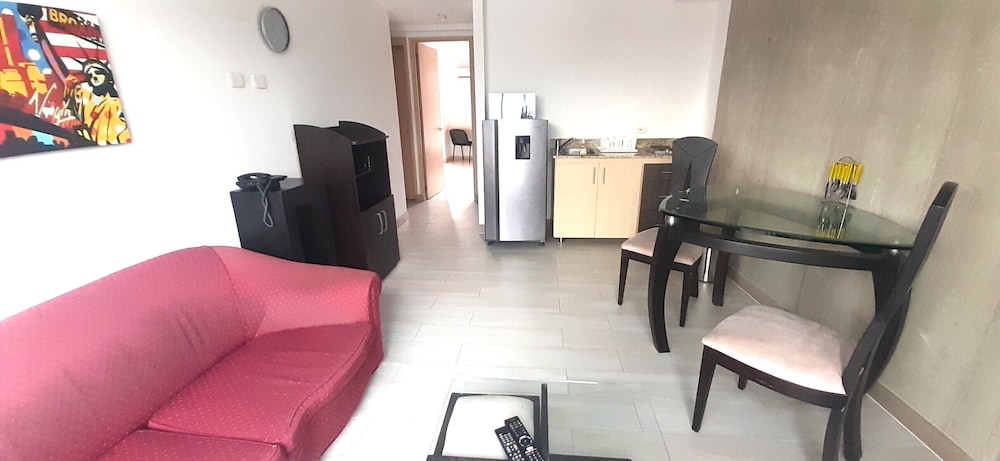Your best Laureles home away from home