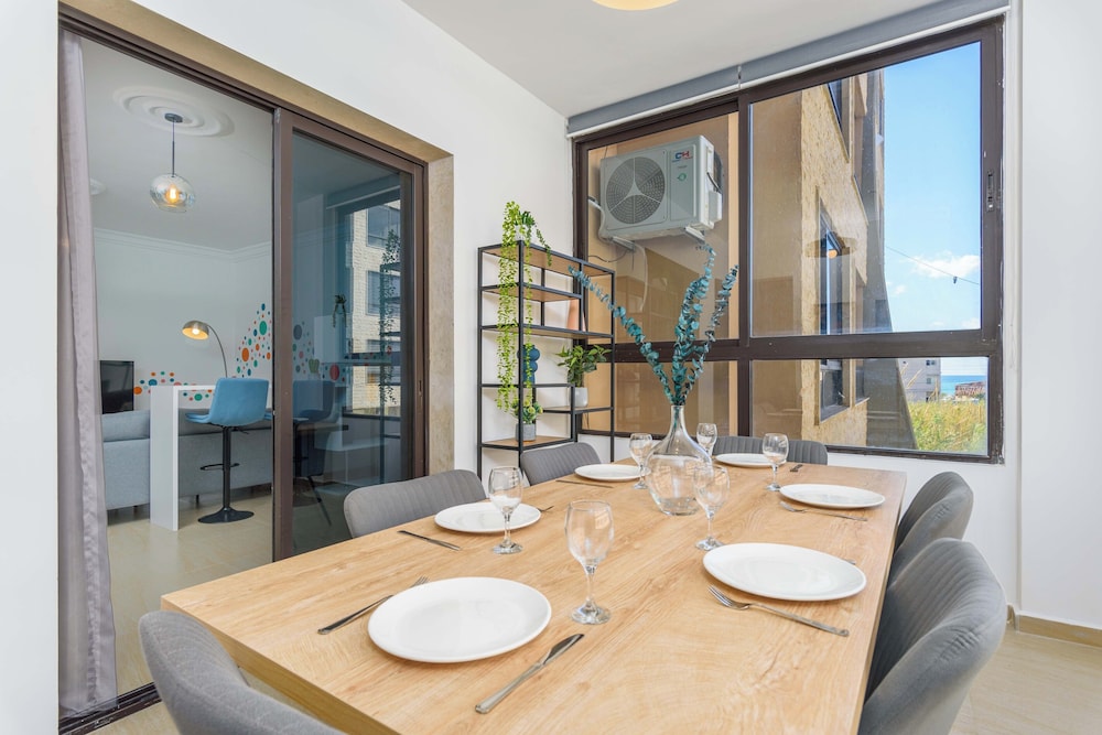 Polka 2BR Apartment in Batroun