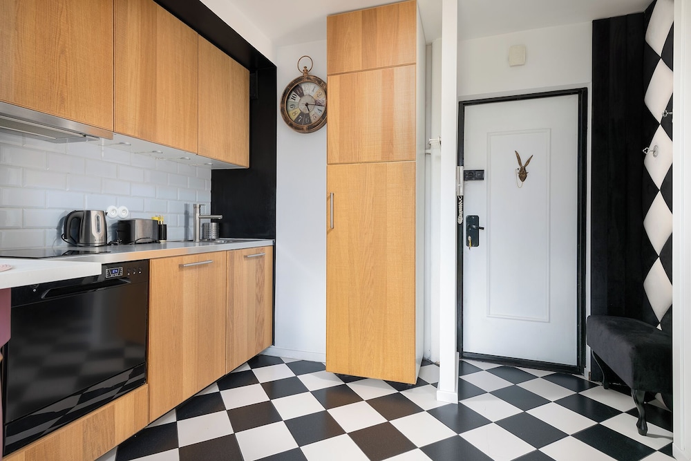 RentPlanet - Apartamenty Chłodna view 4