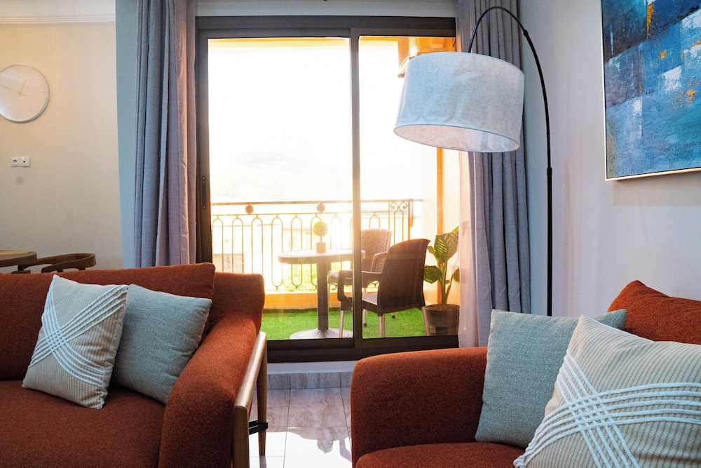 Modern Chic Apartment Yaoundé