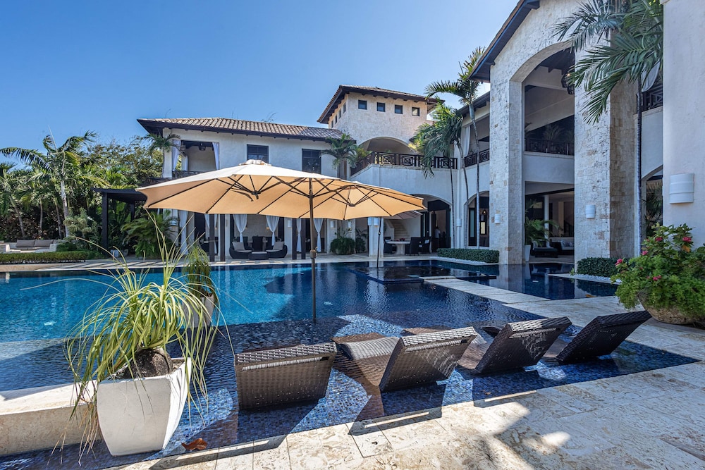 Villa Tres Amarras The Pinnacle of Exclusivity