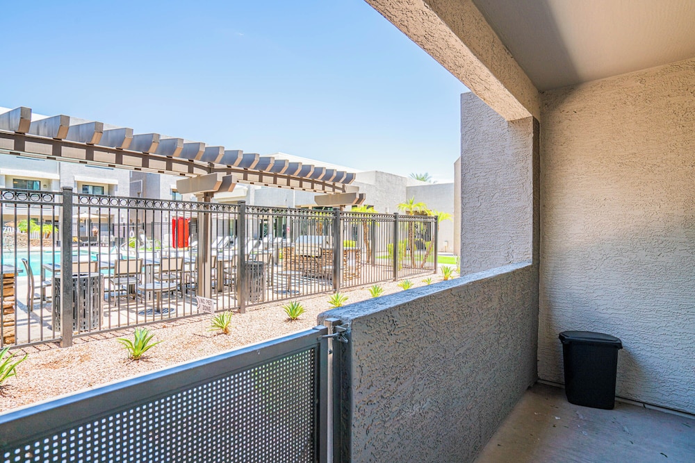 ROVE LIVING/KB - Zone Westgate