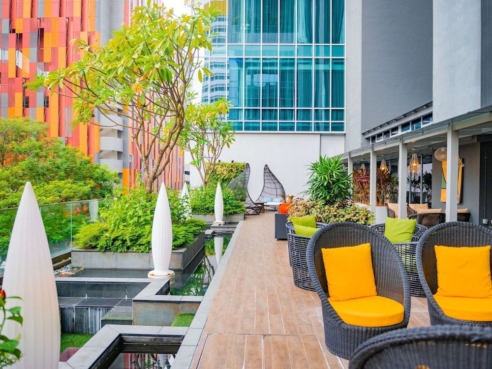 Mercure Singapore Bugis 34