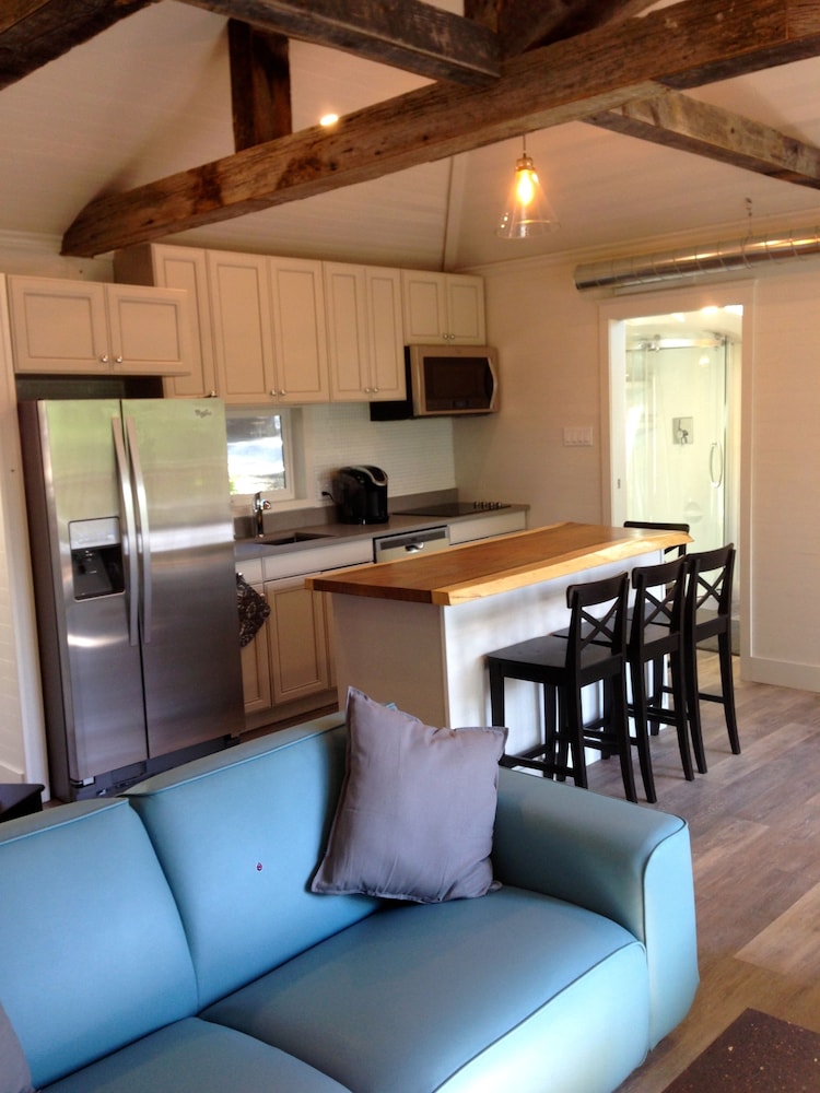 Watermark Waterfront Cottages